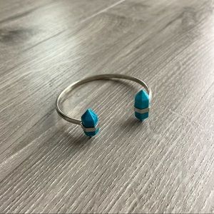 Gem shaped stone bracelet